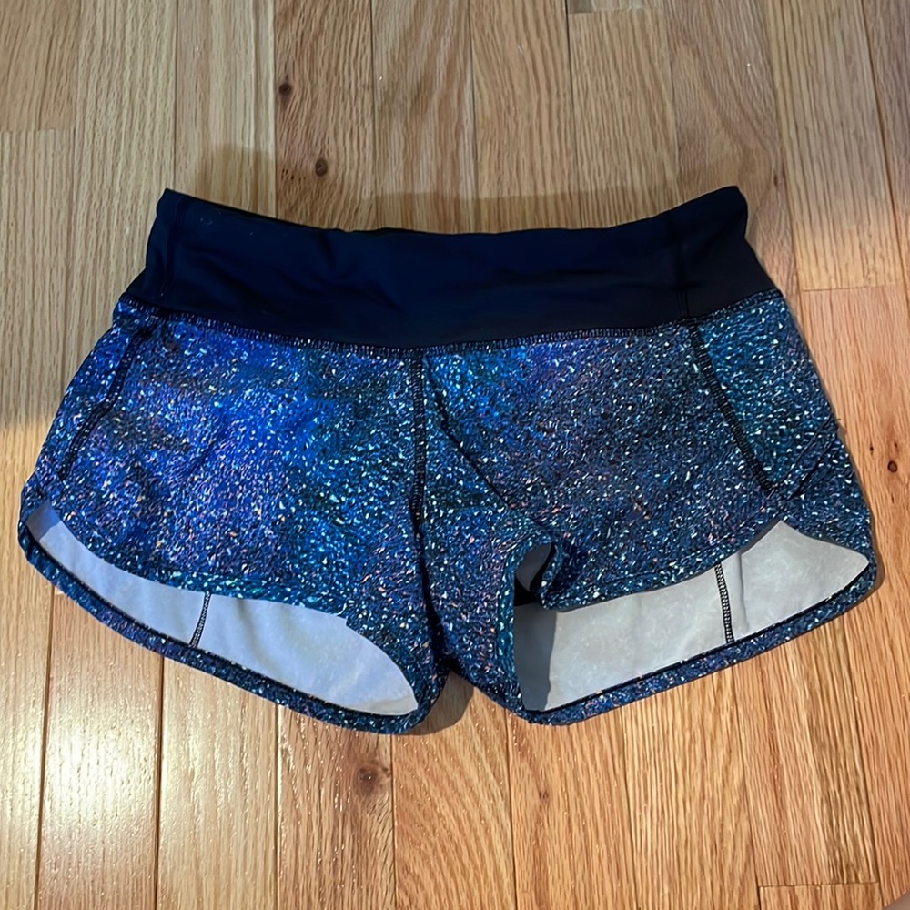 Lululemon Speed up size 2 shorts
